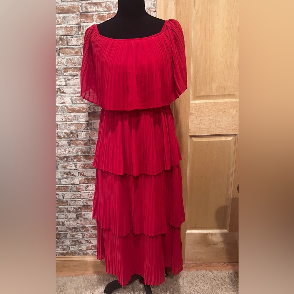 Premier Amour Boho Red Tiered Pleated Midi Dress Drop Shoulder Flowy Romantic 10